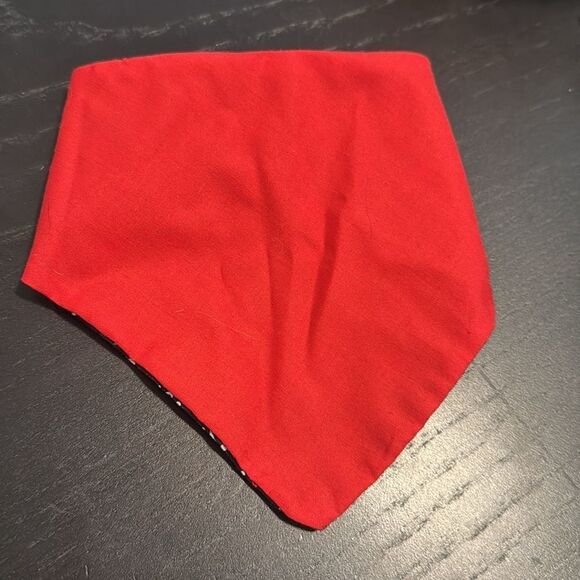 Bandana for cats or small dogs with patriotic star pattern - Picture 5 of 5